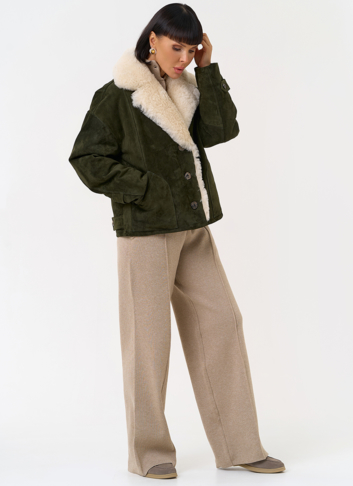 Пуховик из натуральной замши с английским воротником