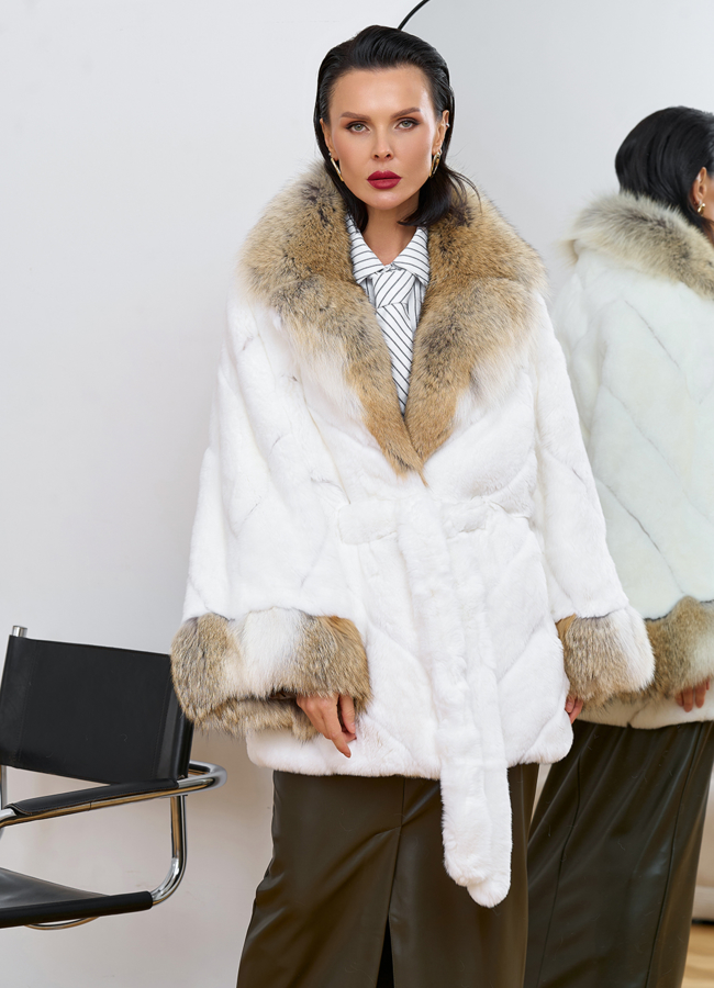 Шуба из кролика с отделкой из меха койота модель № 31324 универмаг малина