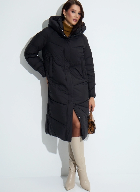 Женский пуховик с капюшоном фото