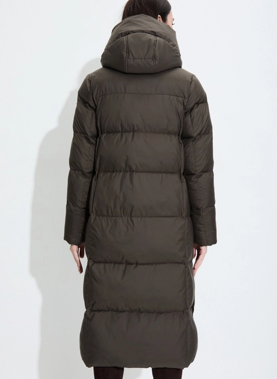 Женский пуховик с капюшоном фото