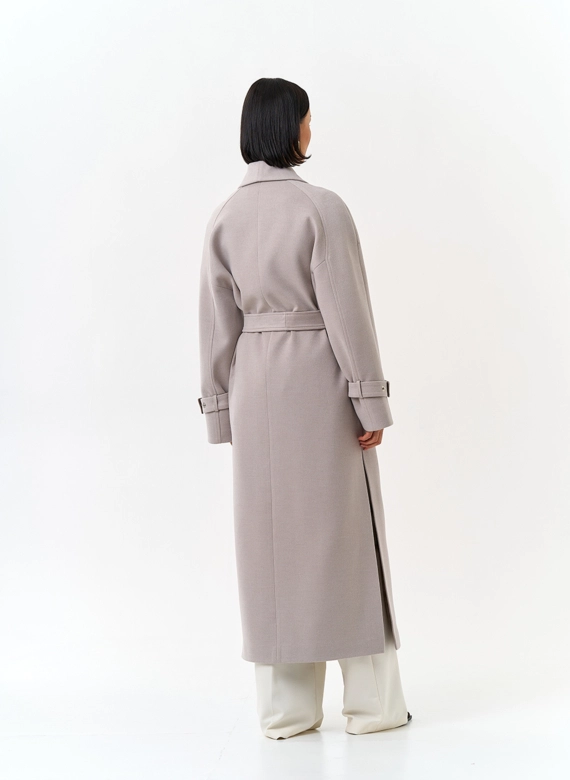 Женское длинное пальто с поясом
