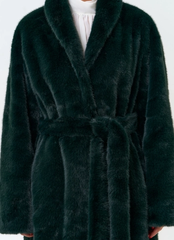 Удлиненная женская дубленка из эко меха