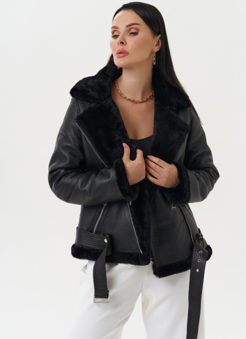 Женская дубленка "косуха" черного цвета