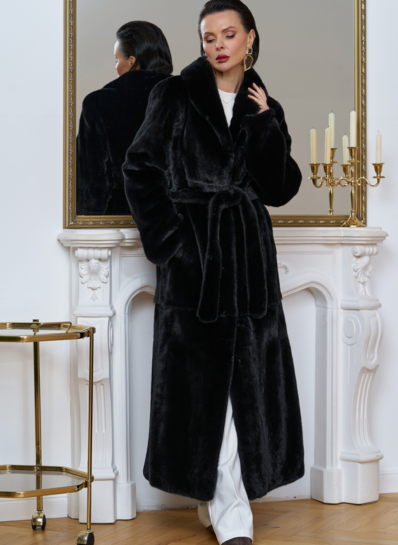 Длинная шуба из меха норки с воротником шаль