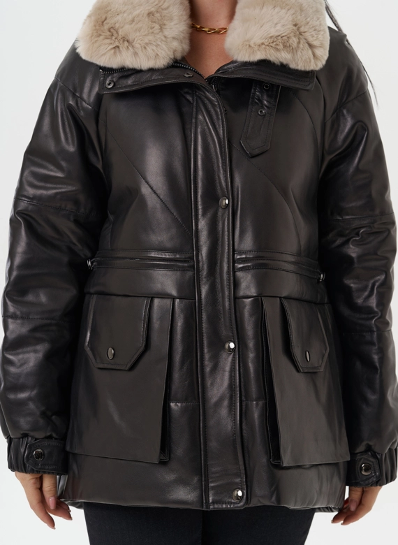 Пуховик из натуральной кожи с отделкой из меха кролика фото