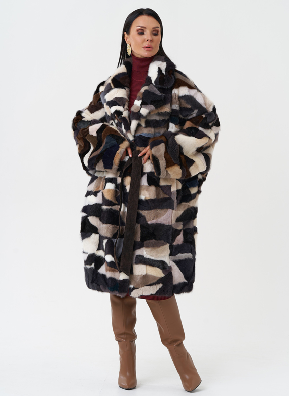 Шуба из меха норки с английским воротником